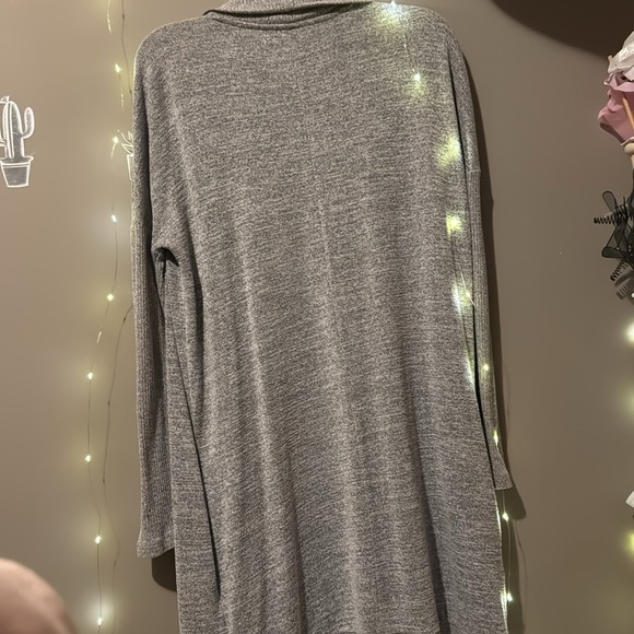 GAP gray cardigan - Picture 3 of 4